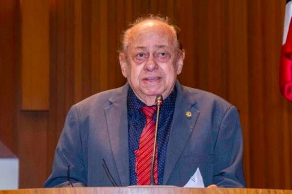 Pai do prefeito de Caxias morre vítima do novo coronavírus em Teresina